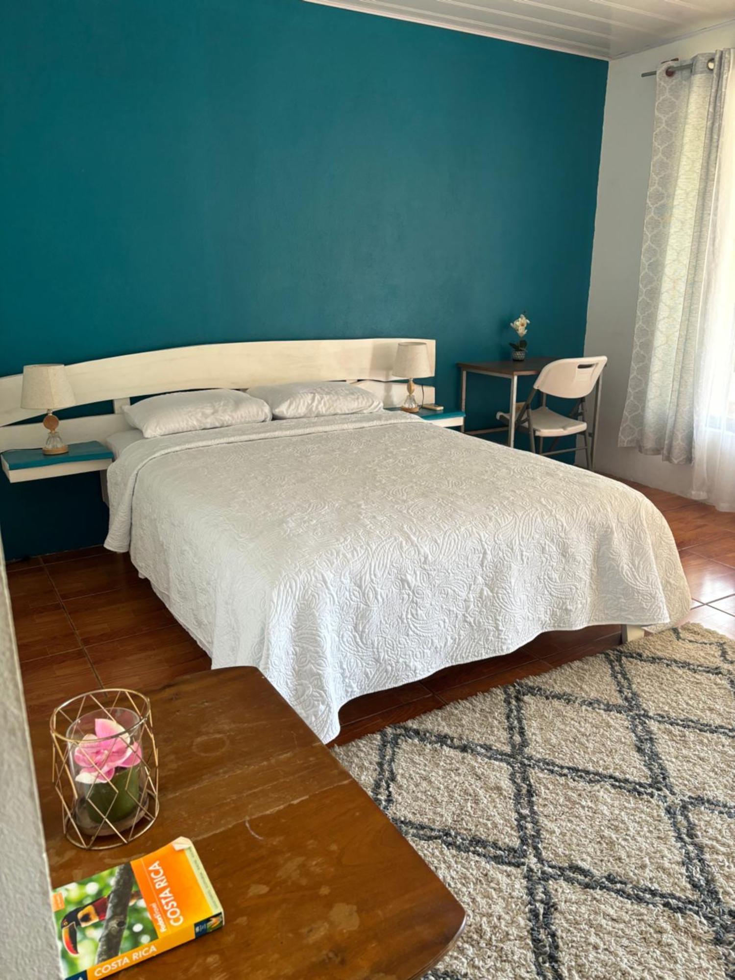 Estudio Como En Casa Quepos Eksteriør billede